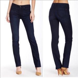 Spanx Slim-x Straight Leg Jeans in dark wash size 29